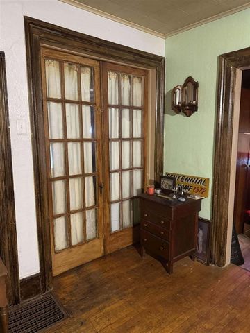 313 W 6th Street, Evart, MI 49631