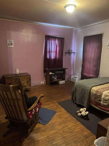 313 W 6th Street, Evart, MI 49631