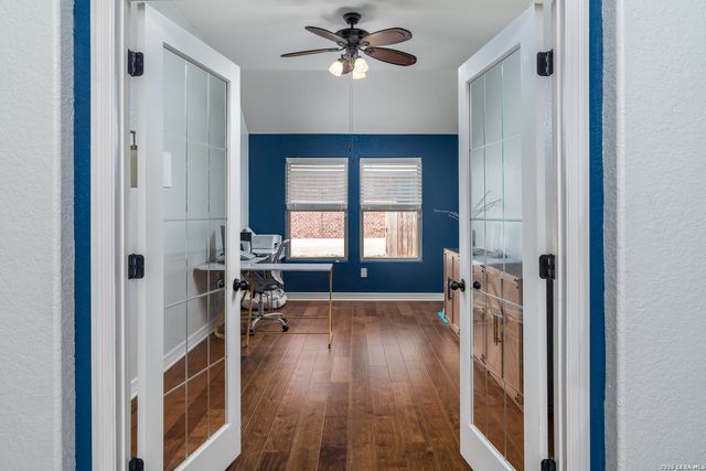 11331 Massive Mt, Helotes, TX 78023