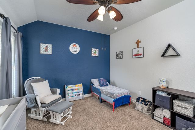 11331 Massive Mt, Helotes, TX 78023