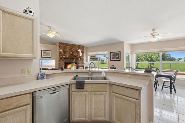1200 N HART ROAD, Geneva, FL 32732