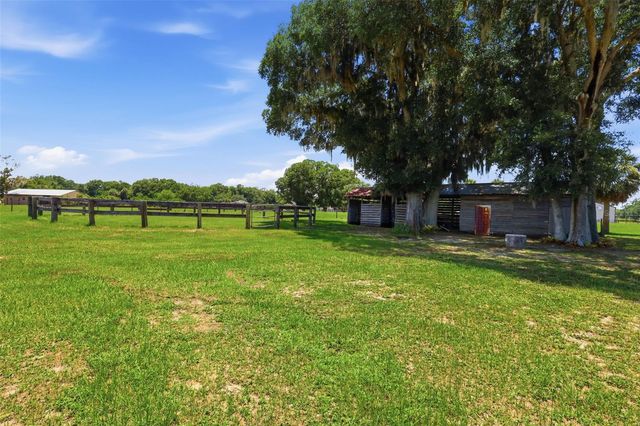 1200 N HART ROAD, Geneva, FL 32732