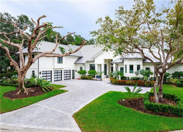 681 KATEMORE LN, Naples, FL 34108