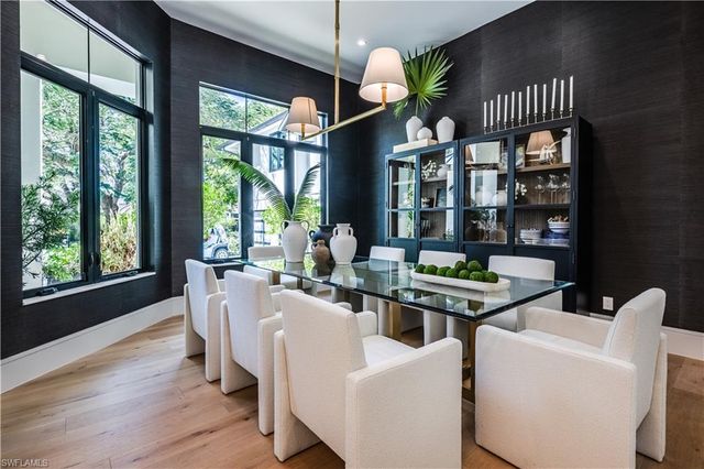 681 KATEMORE LN, Naples, FL 34108