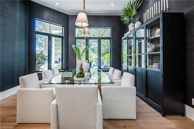 681 KATEMORE LN, Naples, FL 34108