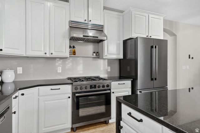 14738 S TANGLE HILL RD, Herriman, UT 84096