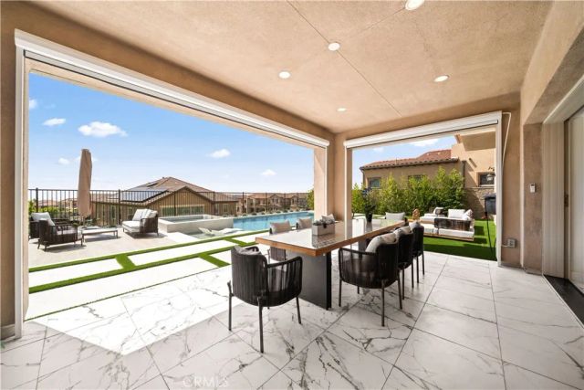 2592 Highland Oak Court, Lake Forest, CA 92679