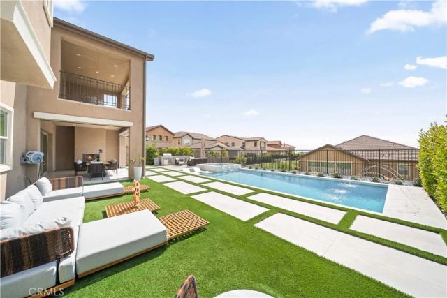 2592 Highland Oak Court, Lake Forest, CA 92679