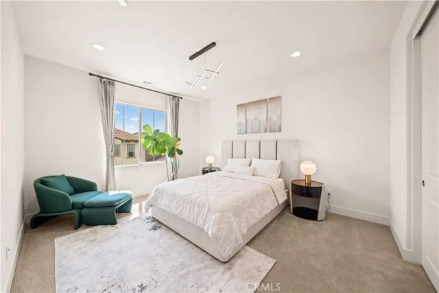 2592 Highland Oak Court, Lake Forest, CA 92679