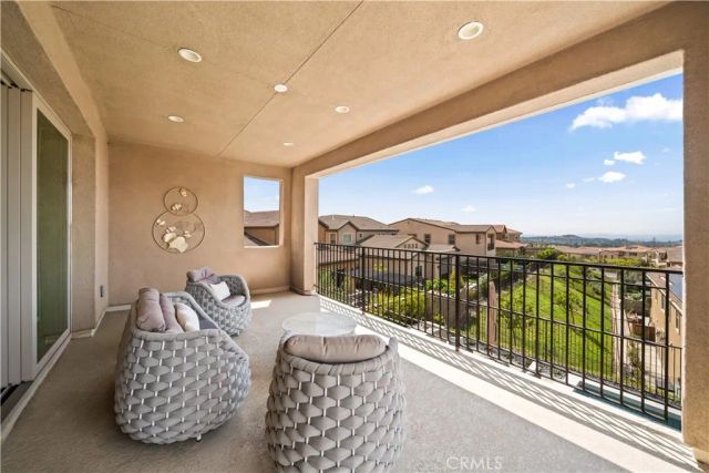 2592 Highland Oak Court, Lake Forest, CA 92679