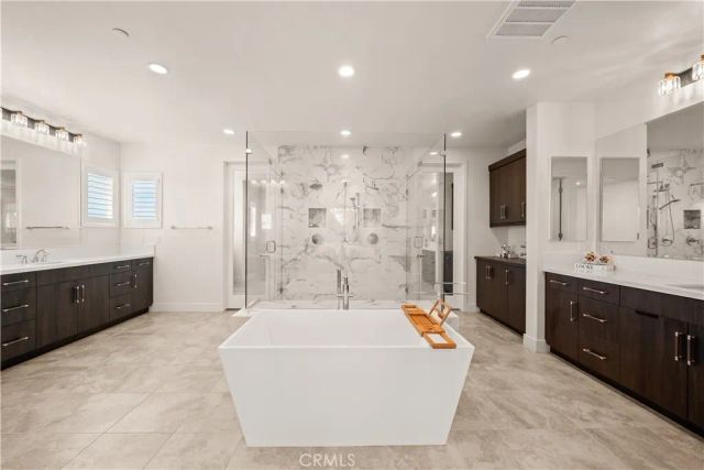 2592 Highland Oak Court, Lake Forest, CA 92679