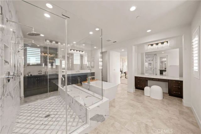 2592 Highland Oak Court, Lake Forest, CA 92679