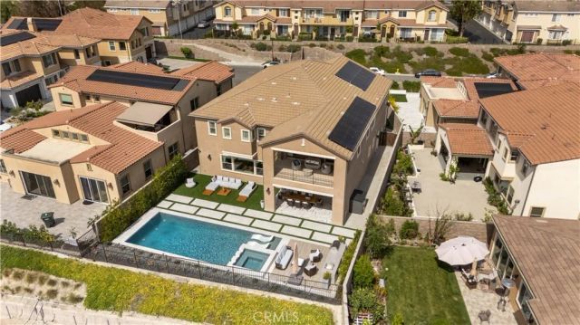 2592 Highland Oak Court, Lake Forest, CA 92679