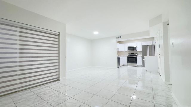 20015 NE 3rd Court 1, Miami, FL 33179