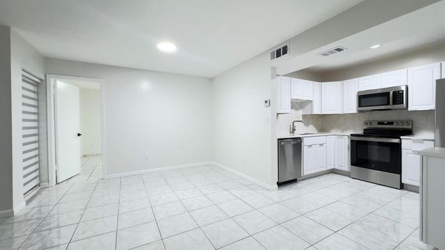 20015 NE 3rd Court 1, Miami, FL 33179