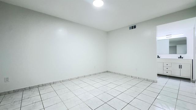 20015 NE 3rd Court 1, Miami, FL 33179