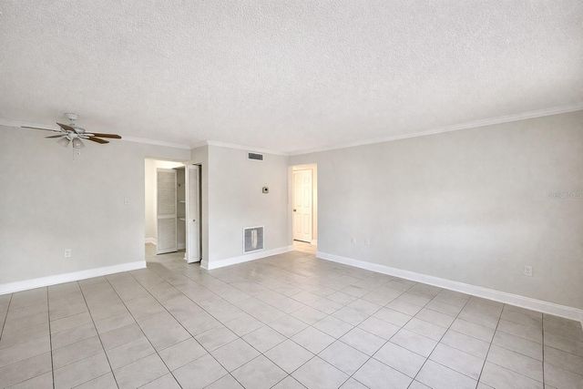 12407 OAK CEDAR PLACE 101, Tampa, FL 33612