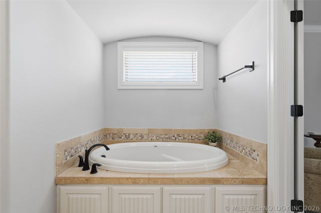 19629 E Boulder Drive, Owasso, OK 74055