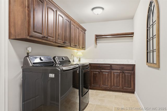 19629 E Boulder Drive, Owasso, OK 74055