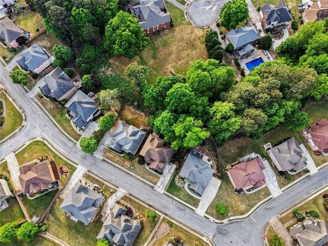 913 Arbor Drive, Loganville, GA 30052