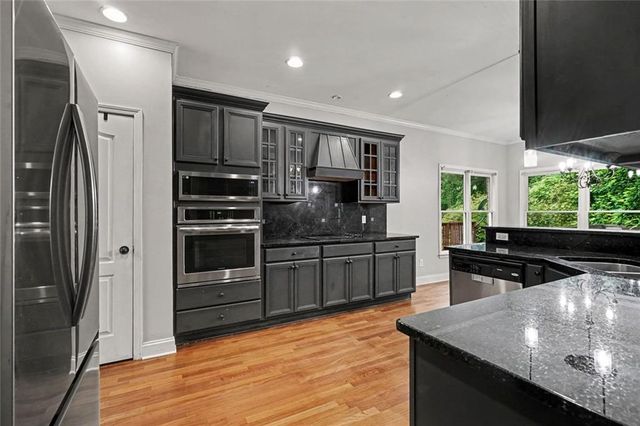 913 Arbor Drive, Loganville, GA 30052
