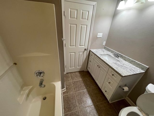 1756 White Oak Lane, Benton, AR 72019