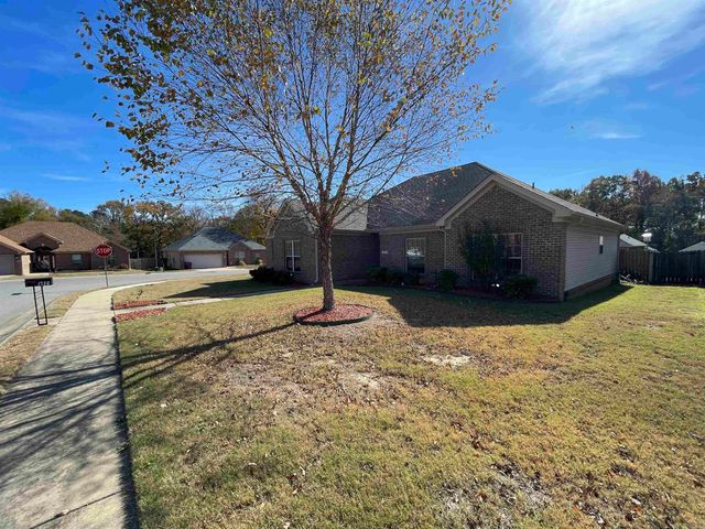 1756 White Oak Lane, Benton, AR 72019