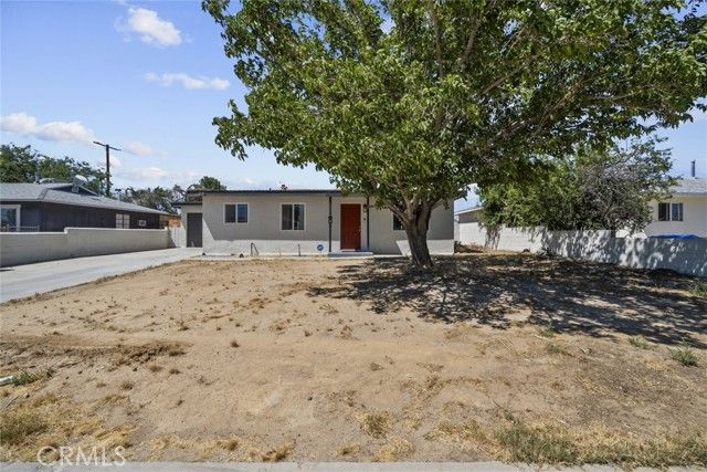 1135 W Pillsbury Street, Lancaster, CA 93534