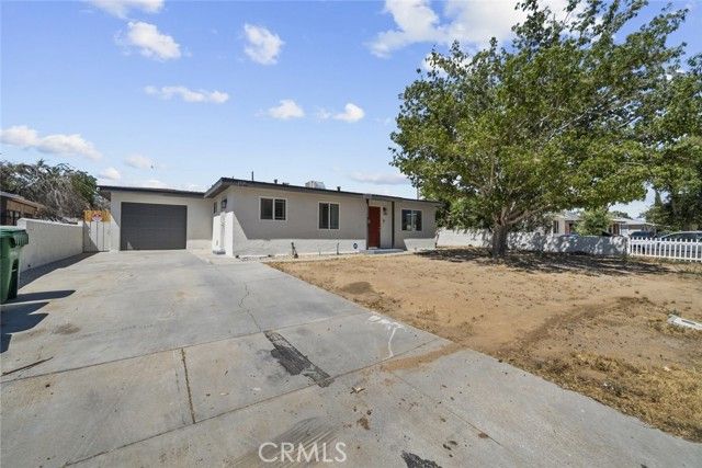 1135 W Pillsbury Street, Lancaster, CA 93534