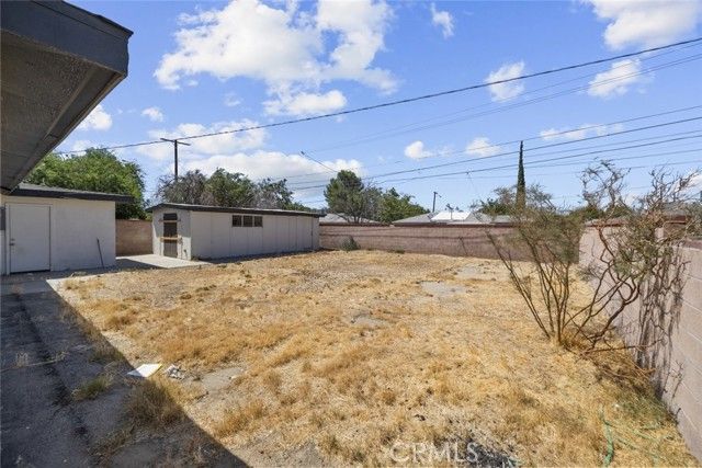 1135 W Pillsbury Street, Lancaster, CA 93534