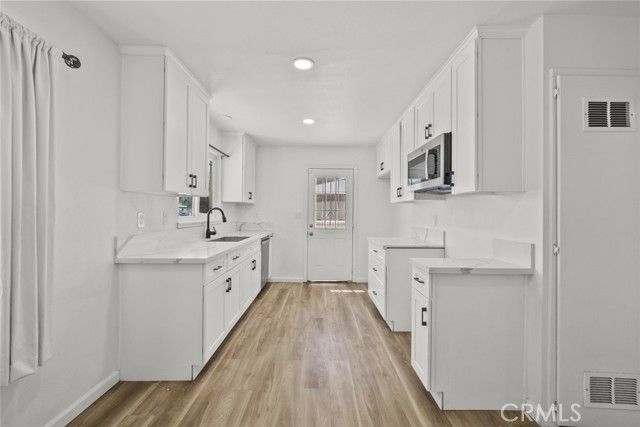 1135 W Pillsbury Street, Lancaster, CA 93534