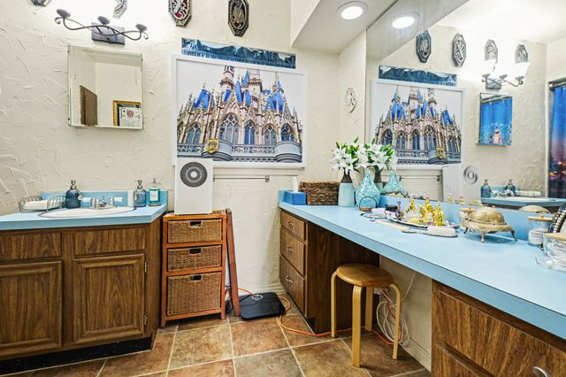 1225 E Union Bower Road, Irving, TX 75061