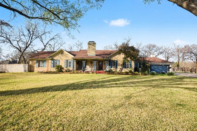 1225 E Union Bower Road, Irving, TX 75061