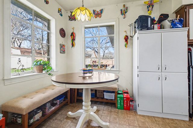 1225 E Union Bower Road, Irving, TX 75061