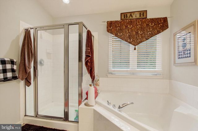 3101 REX DR, York, PA 17402