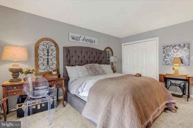 3101 REX DR, York, PA 17402