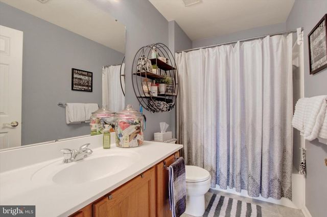 3101 REX DR, York, PA 17402