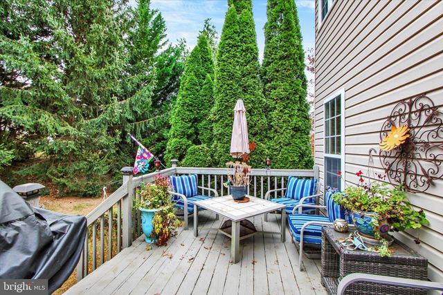 3101 REX DR, York, PA 17402