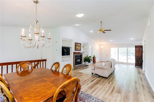 17 Kirkwall Place, Bella Vista, AR 72715
