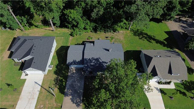 17 Kirkwall Place, Bella Vista, AR 72715