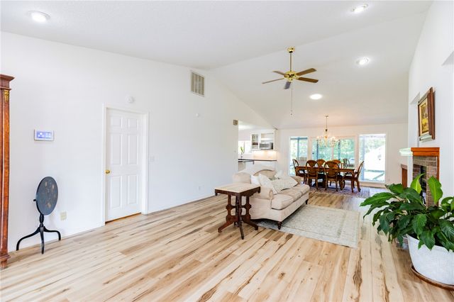 17 Kirkwall Place, Bella Vista, AR 72715