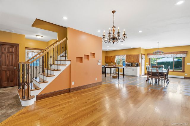 2185 Sycamore Avenue, Ronkonkoma, NY 11779