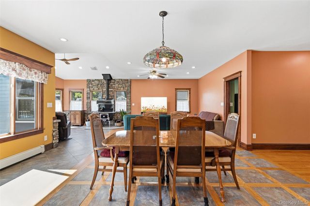 2185 Sycamore Avenue, Ronkonkoma, NY 11779