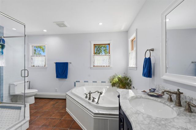 2185 Sycamore Avenue, Ronkonkoma, NY 11779