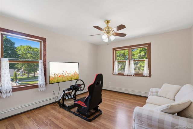 2185 Sycamore Avenue, Ronkonkoma, NY 11779