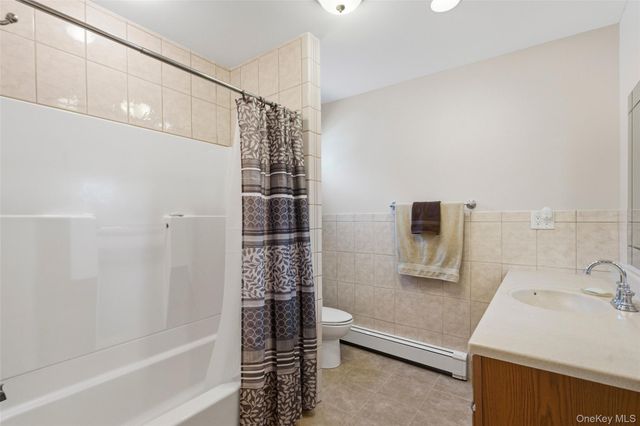 2185 Sycamore Avenue, Ronkonkoma, NY 11779