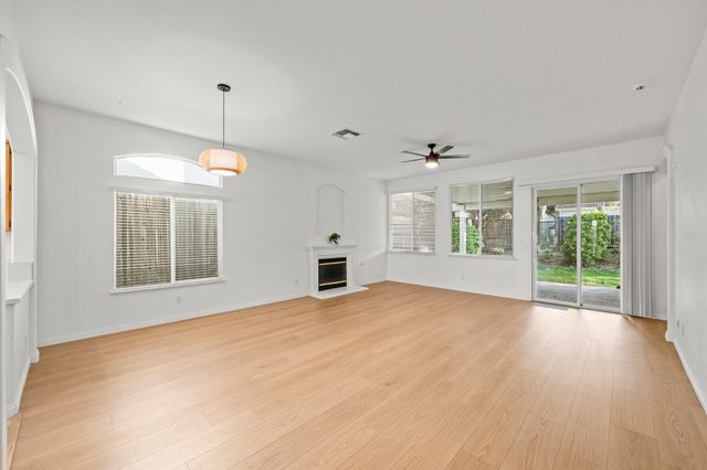 2241 Vail Ct, Rocklin, CA 95765