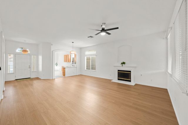 2241 Vail Ct, Rocklin, CA 95765