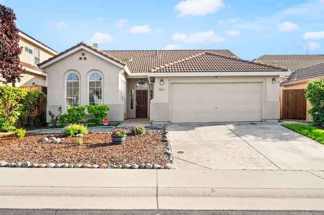 2241 Vail Ct, Rocklin, CA 95765