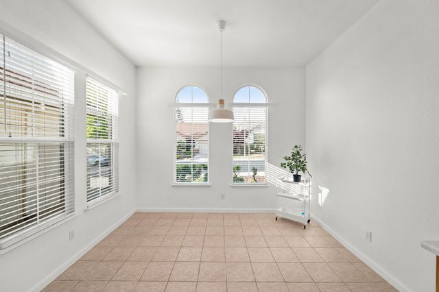 2241 Vail Ct, Rocklin, CA 95765